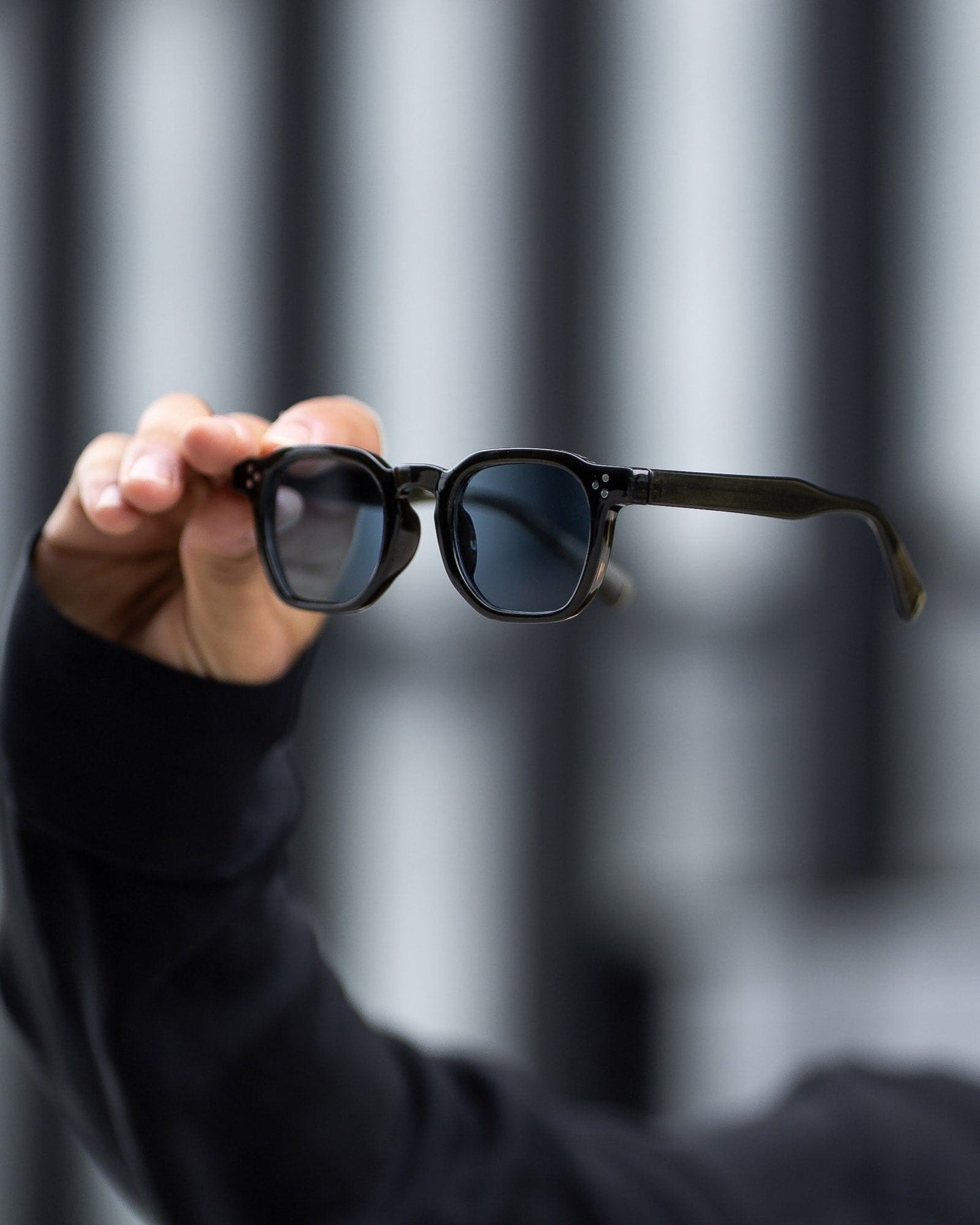 SMJ STYLE accessoires OLIVGRÜN / BLAUE GLÄSER VOID