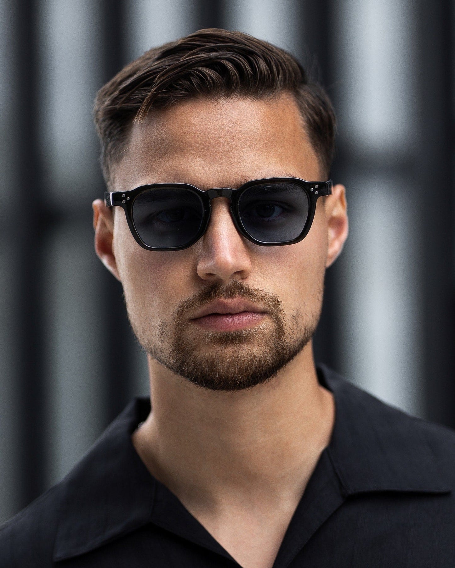 SMJ STYLE accessoires OLIVGRÜN / BLAUE GLÄSER VOID